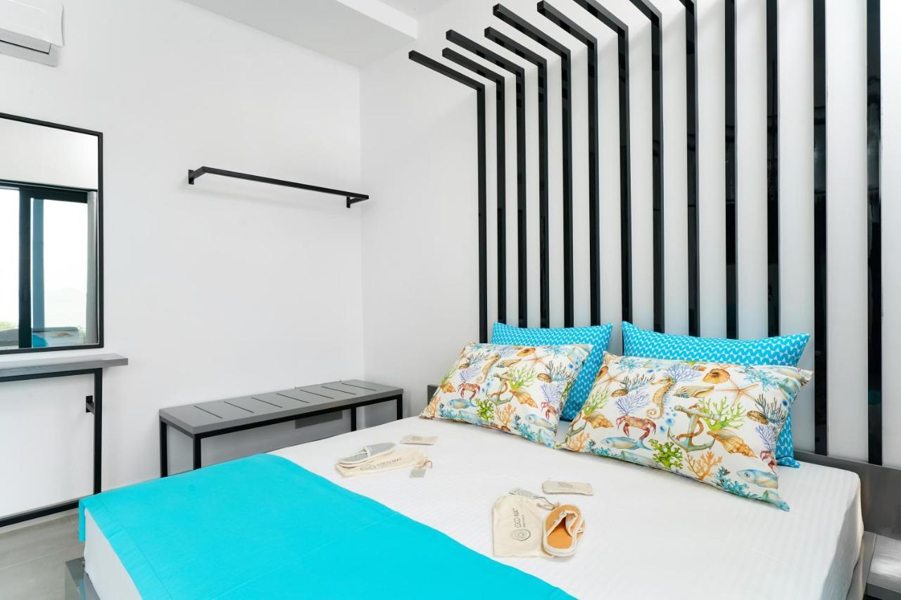 Mythodea Prive Luxury Suites Chrisi Ammoudia Esterno foto