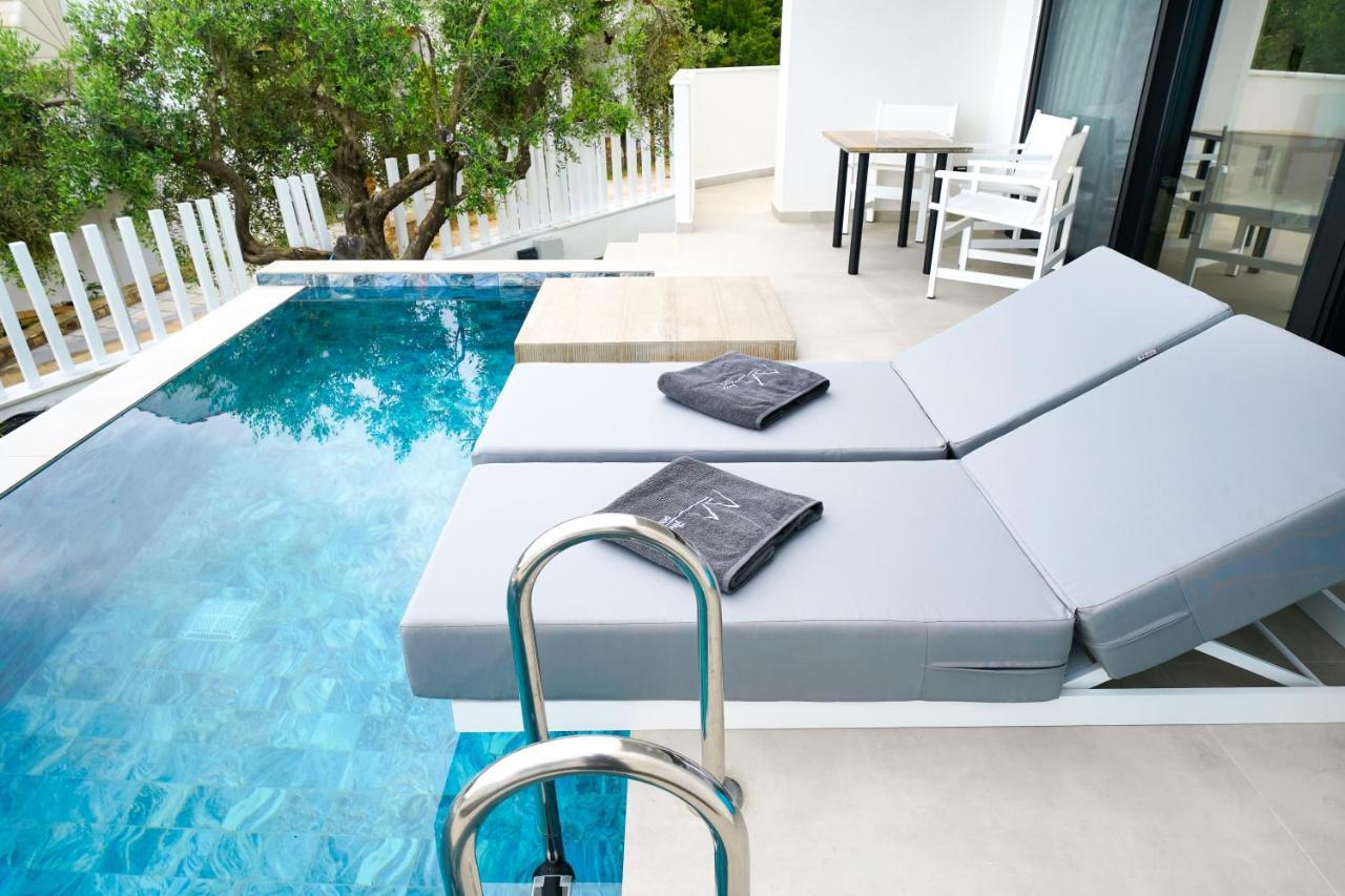 Mythodea Prive Luxury Suites Chrisi Ammoudia Esterno foto